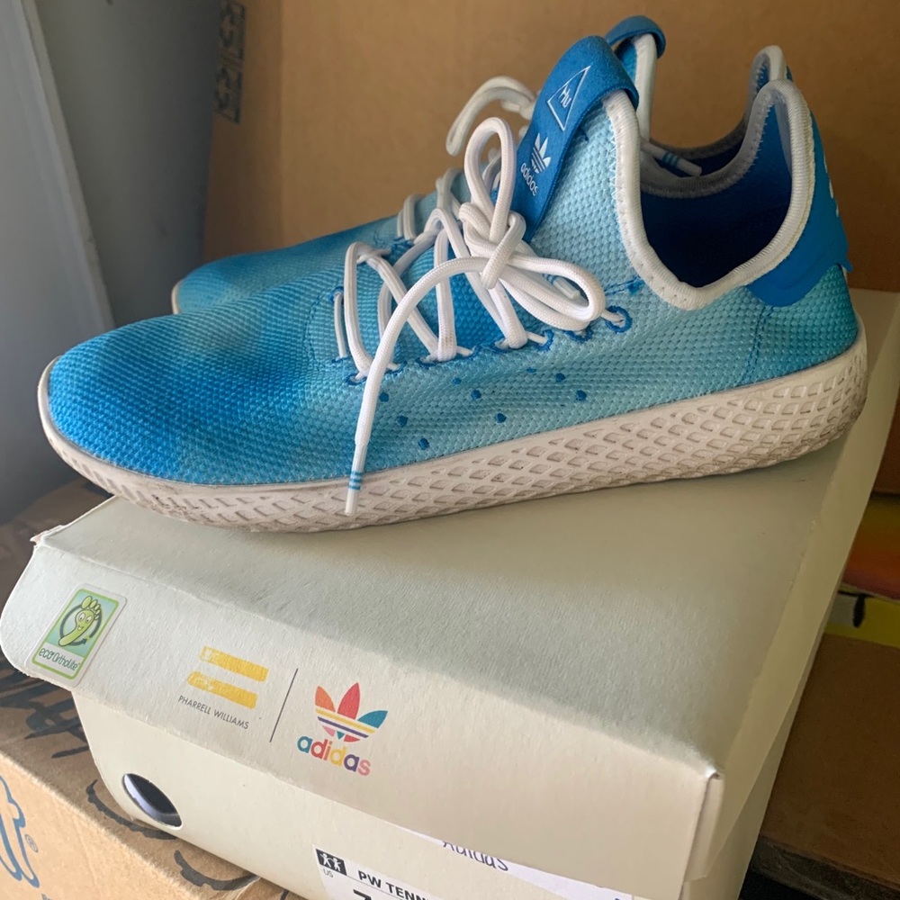 Pharrell Adidas